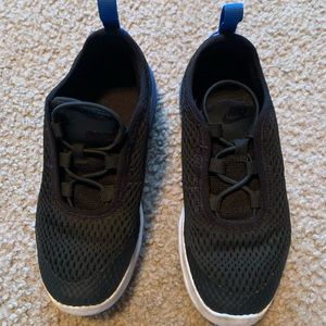 Toddler boys Nike Air sneakers